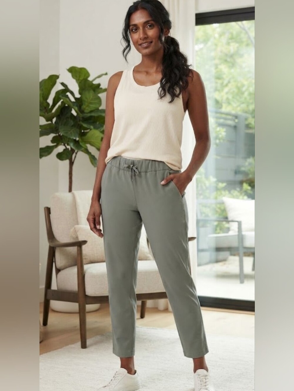 Lululemon On the Fly 7/8 Pant Olive Green Luxtreme Jogger Size 2 workout